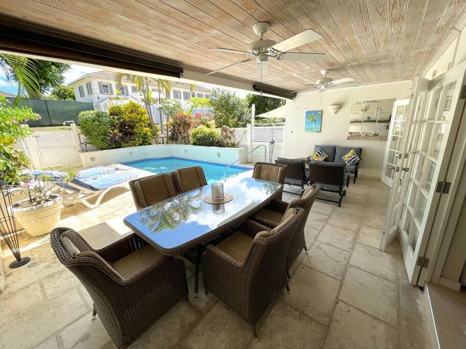 Nanpa, Luxury Family Three Bed Villa, St James West Coast, Private Pool 세인트 제임스 외부 사진