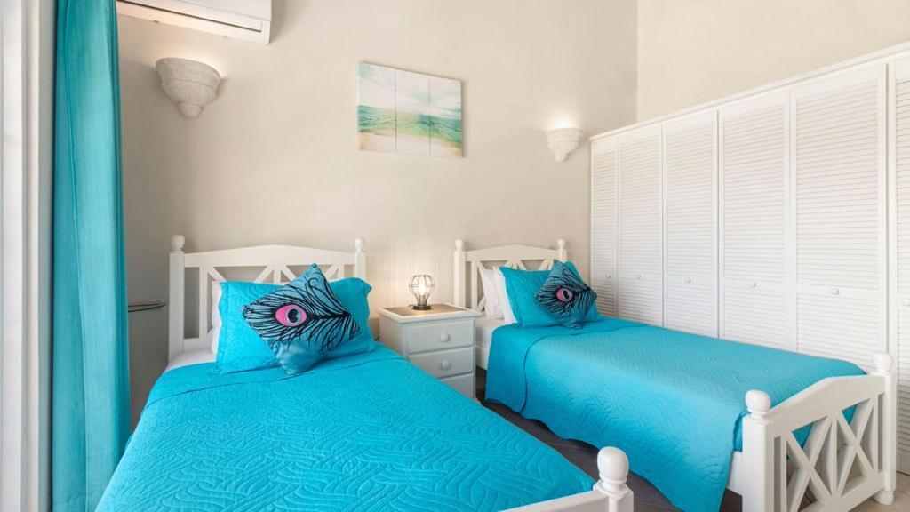 Nanpa, Luxury Family Three Bed Villa, St James West Coast, Private Pool 세인트 제임스 외부 사진