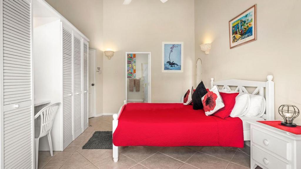Nanpa, Luxury Family Three Bed Villa, St James West Coast, Private Pool 세인트 제임스 외부 사진