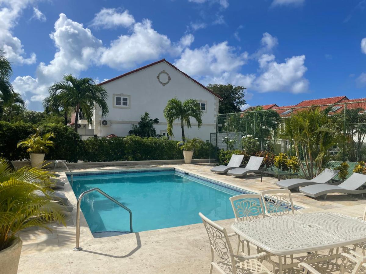 Nanpa, Luxury Family Three Bed Villa, St James West Coast, Private Pool 세인트 제임스 외부 사진